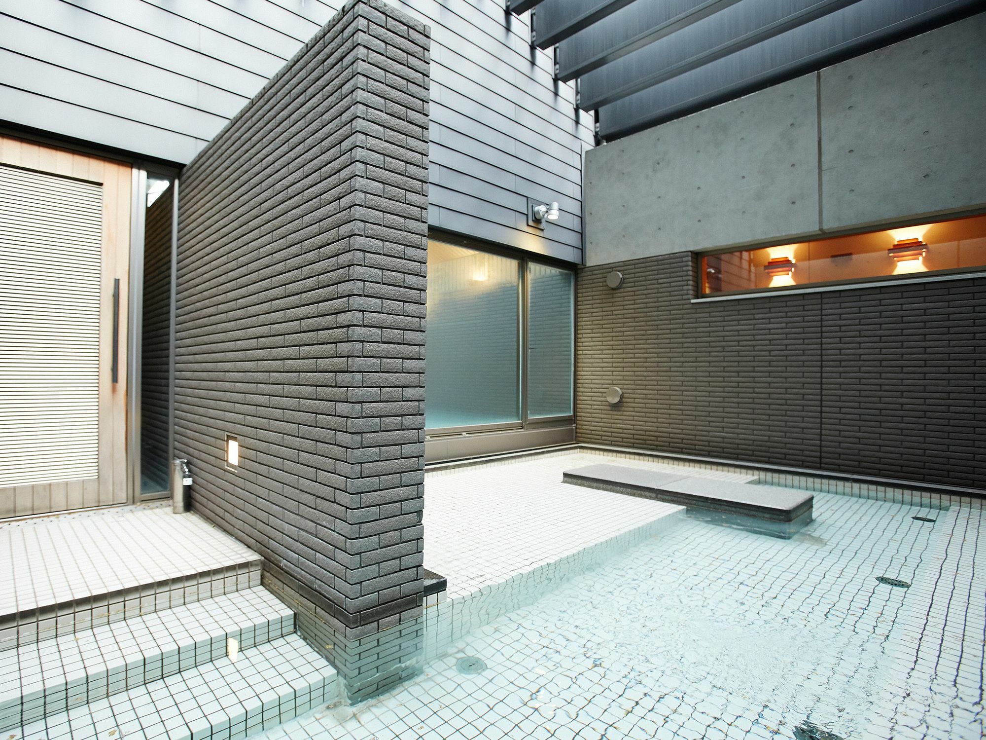 Osaka Academia Hotel Eksteriør billede